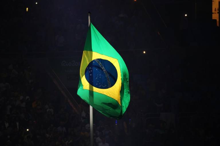 PIB do Brasil despenca 4,1% em 2020