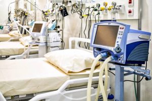 Medicamentos para entubar pacientes no RS podem acabar nos próximos dias, alerta Federação das Santas Casas