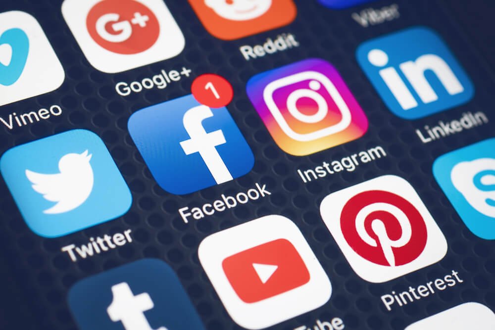 Sem Segredo pergunta: você acha que as pessoas ficam mais agressivas nas redes sociais