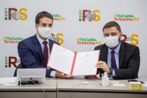 Governo e Assembleia pedem antecipação da vacina para professores