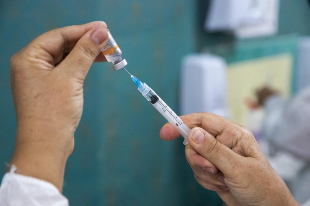 Algumas unidades de saúde de Passo Fundo já esgotaram doses da AstraZeneca
