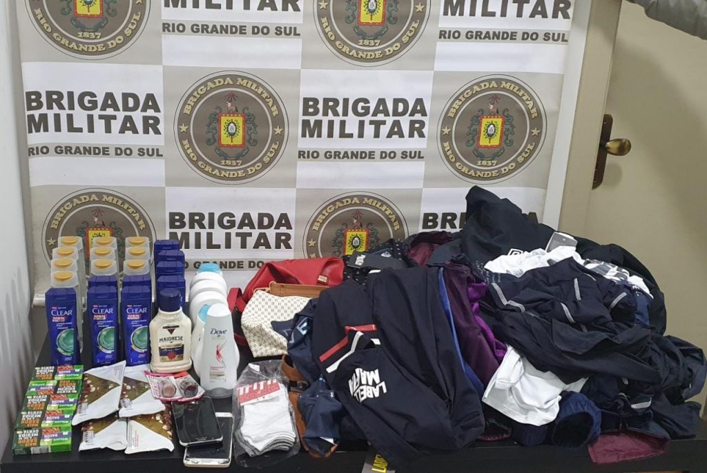 Força Tática prende quatro pessoas em Passo Fundo por furtos na região