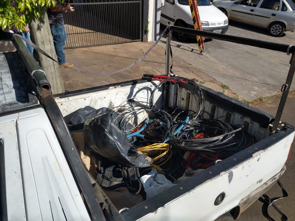 Homens são presos em flagrante por furto de energia elétrica em Passo Fundo