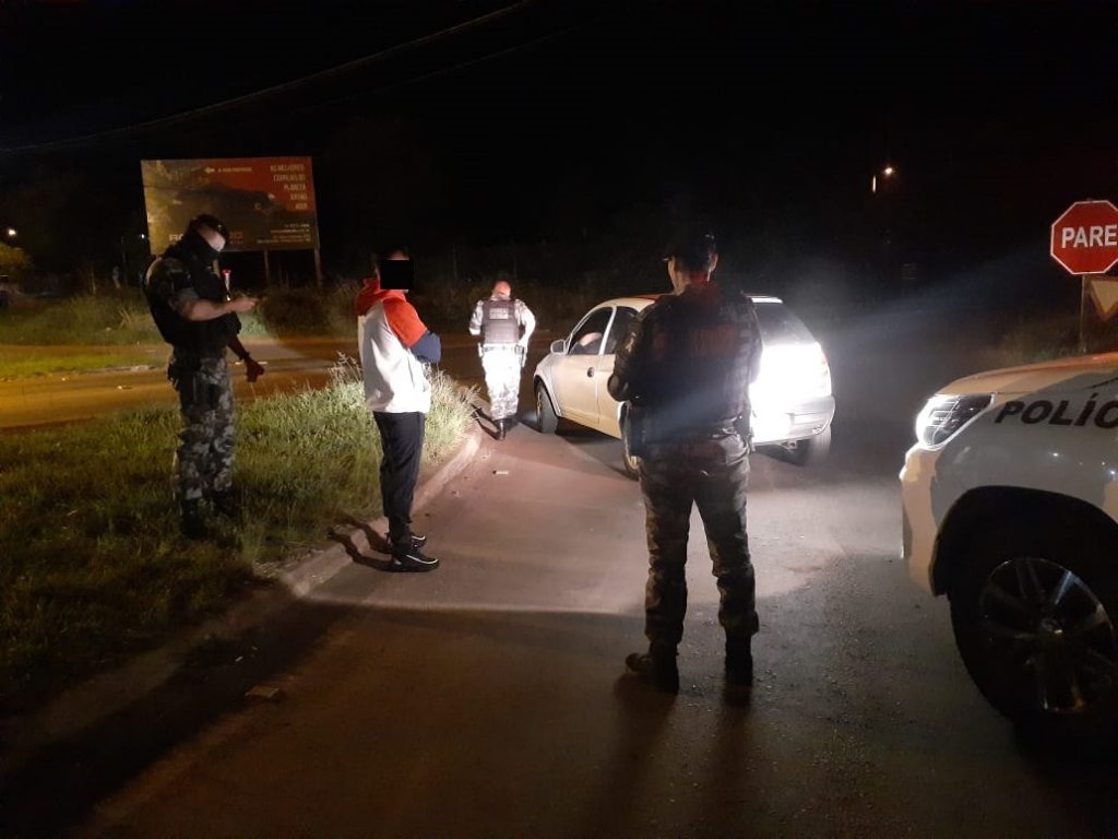 Força Tática realiza ações de policiamento ostensivo no bairro Santa Marta e Donária