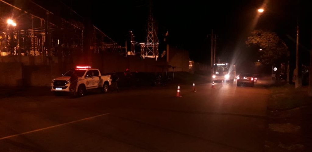Força Tática realiza ações de policiamento ostensivo no bairro Santa Marta e Donária