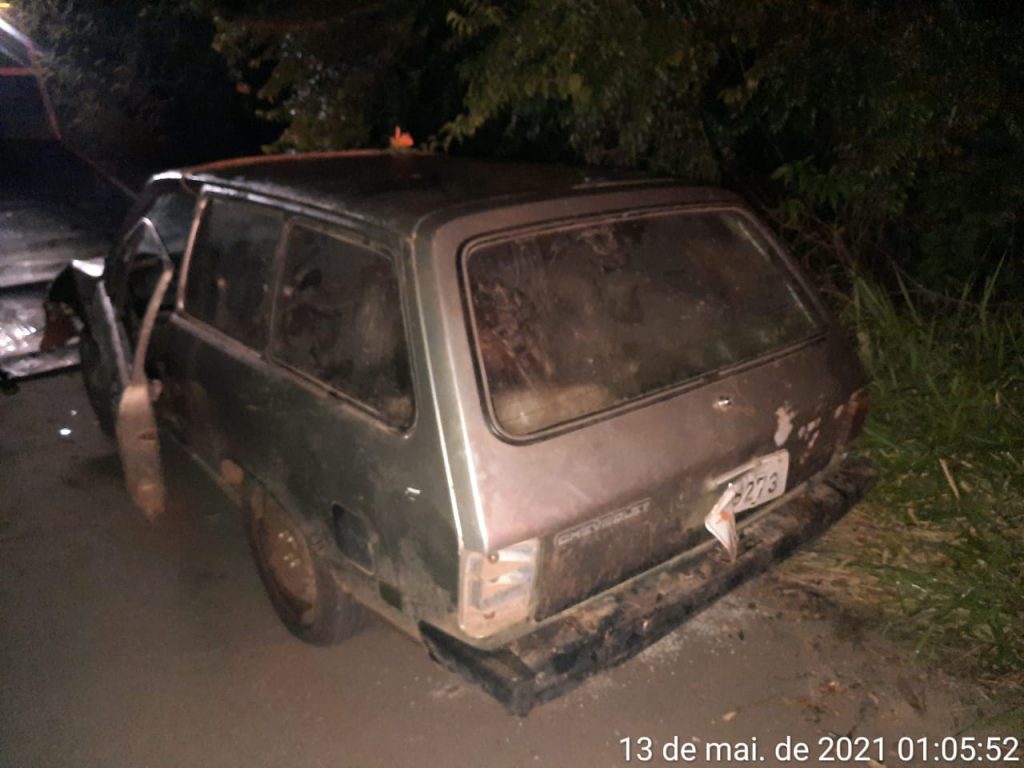 3°BP/Choque prende quatro pessoas com vaca furtada dentro de carro em Passo Fundo