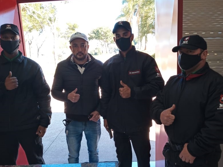 Vigilantes localizam R$ 82 mil reais no Parque da Gare e devolvem ao proprietário
