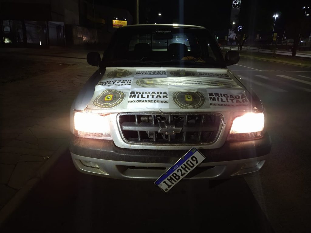 Força Tática prende ladrão, apreende menor e recupera veículo furtado no interior de Tapejara