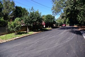 Prefeitura finaliza primeira rua escolhida através do Programa Minha Rua com Asfalto