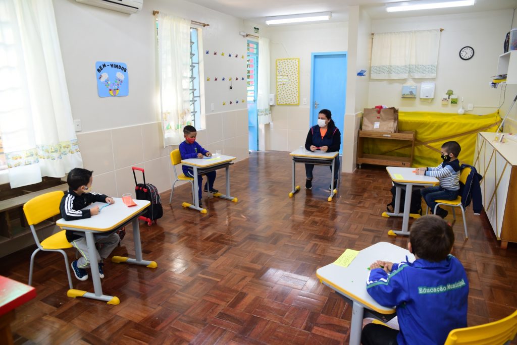 Rede municipal inicia retorno gradual das atividades presenciais em Passo Fundo