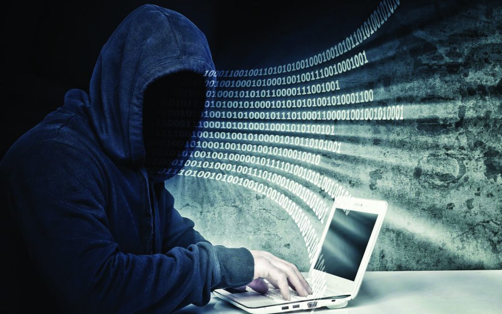 O professor destaca que as pessoas evitem redes abertas de wi-fi e se receber mensagens de números anônimos pedindo códigos, autenticação e links, não clique e não mande dados a terceiros.