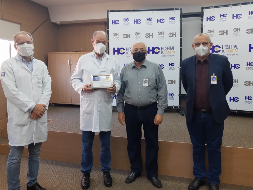 HC homenageia colaboradores com 10, 20 e 30 anos de trabalho