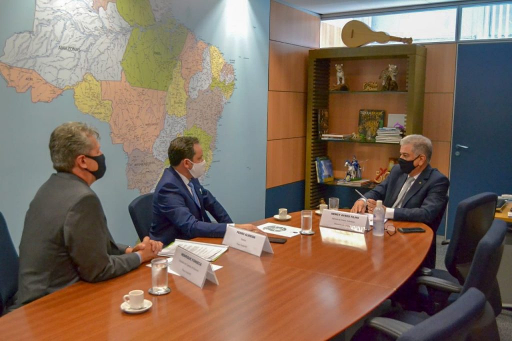 Prefeito Pedro anuncia captação de recursos para investimentos no Hospital Municipal