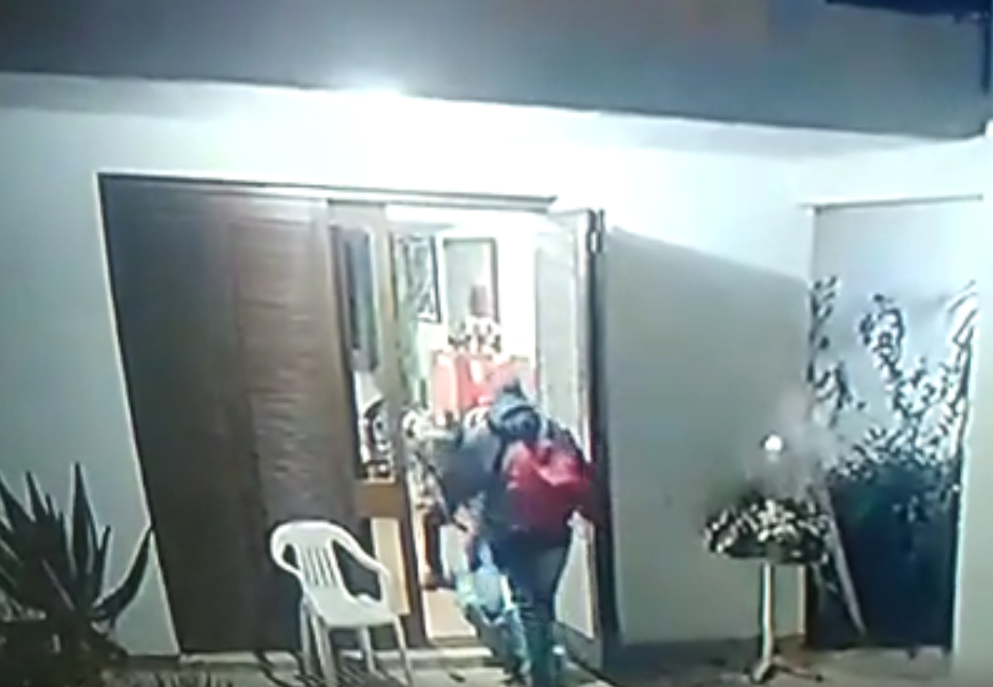 Quatro bandidos assaltam residência na Vila Vergueiro em Passo Fundo