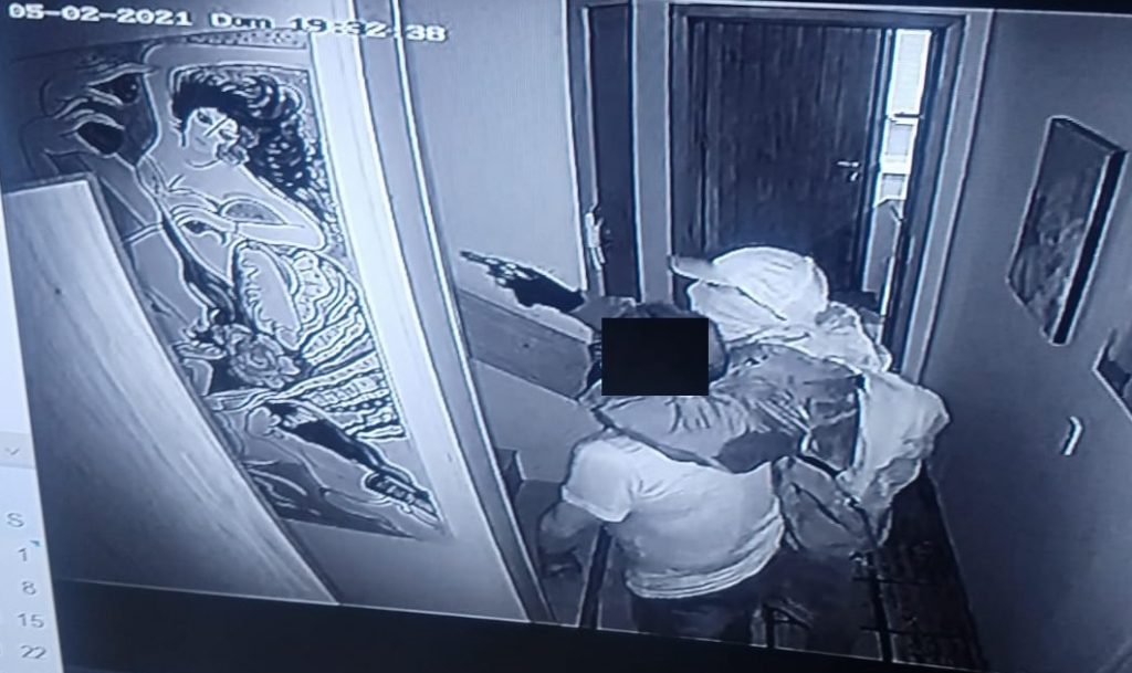 Quatro bandidos assaltam residência na Vila Vergueiro em Passo Fundo