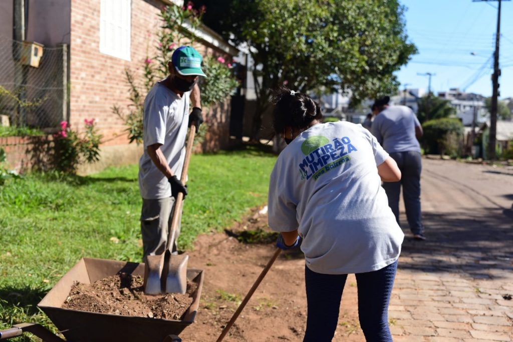 Mutirão da Limpeza da Prefeitura atende mais de 20 bairros nesta semana