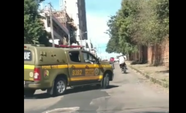 Adolescente é apreendido após fuga com motocicleta em Passo Fundo
