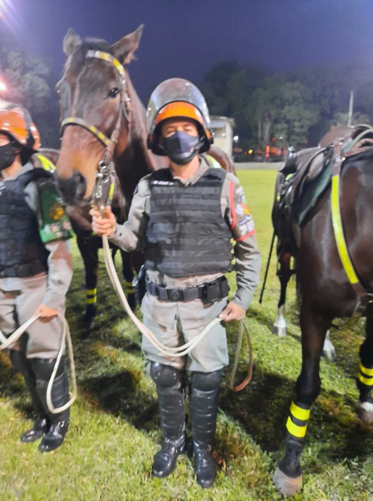 Cavalaria do 3° RPMon conclui o Curso Básico de Policiamento Montado em Porto Alegre