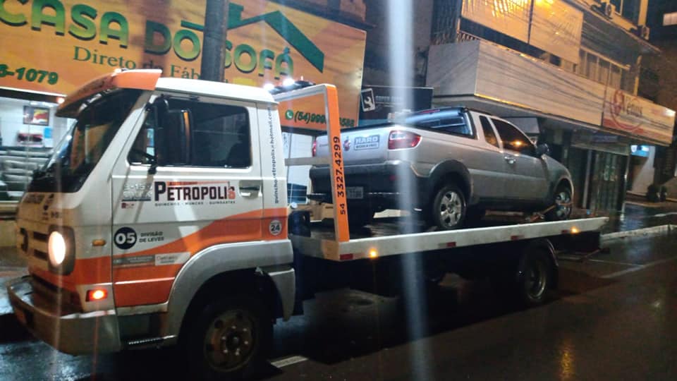Veículo levado em furto de residência é recuperado no pátio de CTG na Vera Cruz