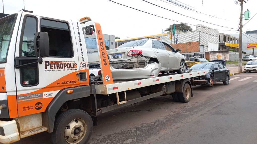 Identificado assaltante baleado após roubar carro em Passo Fundo