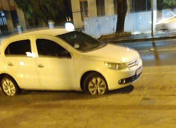 Taxista é assaltado e tem carro levado por marginal no bairro Vera Cruz