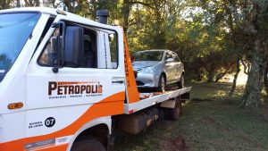 Veículo Etios levado em assalto é localizado na ERS-135 após denúncia ao 190 da BM