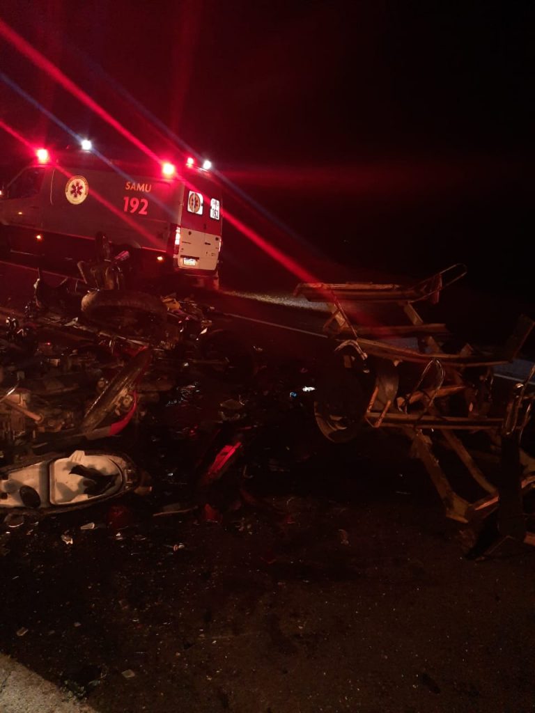 Colisão deixa motoristas feridos na BR-386 em Almirante Tamandaré do Sul