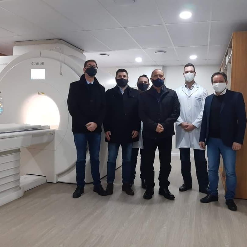 O prefeito Pedro Almeida esteve presente na inauguração e destacou a importância do novo equipamento que vai beneficiar toda a comunidade passo-fundense e região./ Destacou que a inovação e tecnologia são fundamentais para a área da saúde