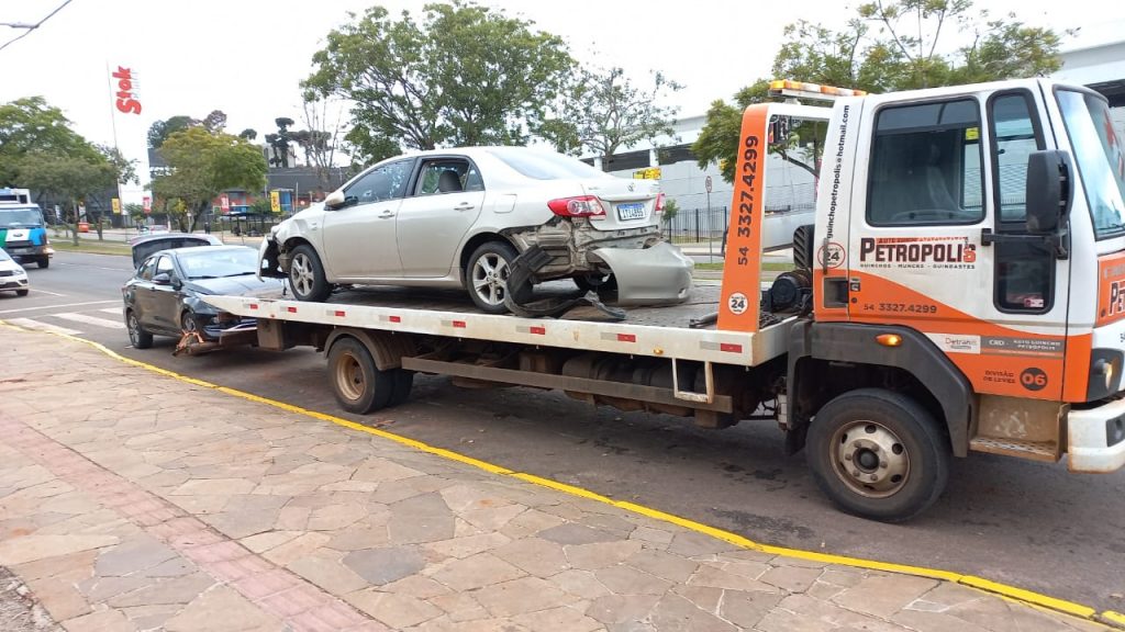 Identificado assaltante baleado após roubar carro em Passo Fundo