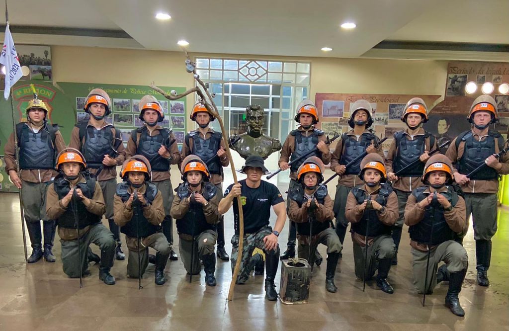 Cavalaria do 3° RPMon conclui o Curso Básico de Policiamento Montado em Porto Alegre
