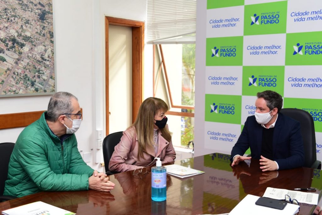Município reafirma parceria com a UPF