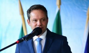 Prefeito Pedro Almeida faz balanço dos 6 meses de governo