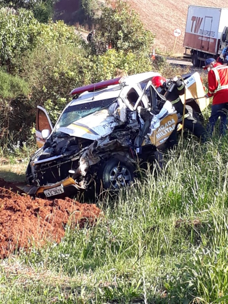 Militares do 1°BRBM sofrem acidente grave em Tapejara