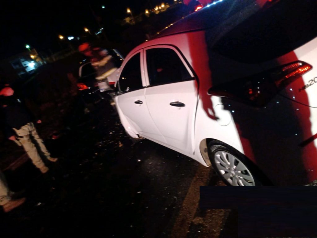 Mulher morre e dois ficam feridos após grave acidente em Passo Fundo