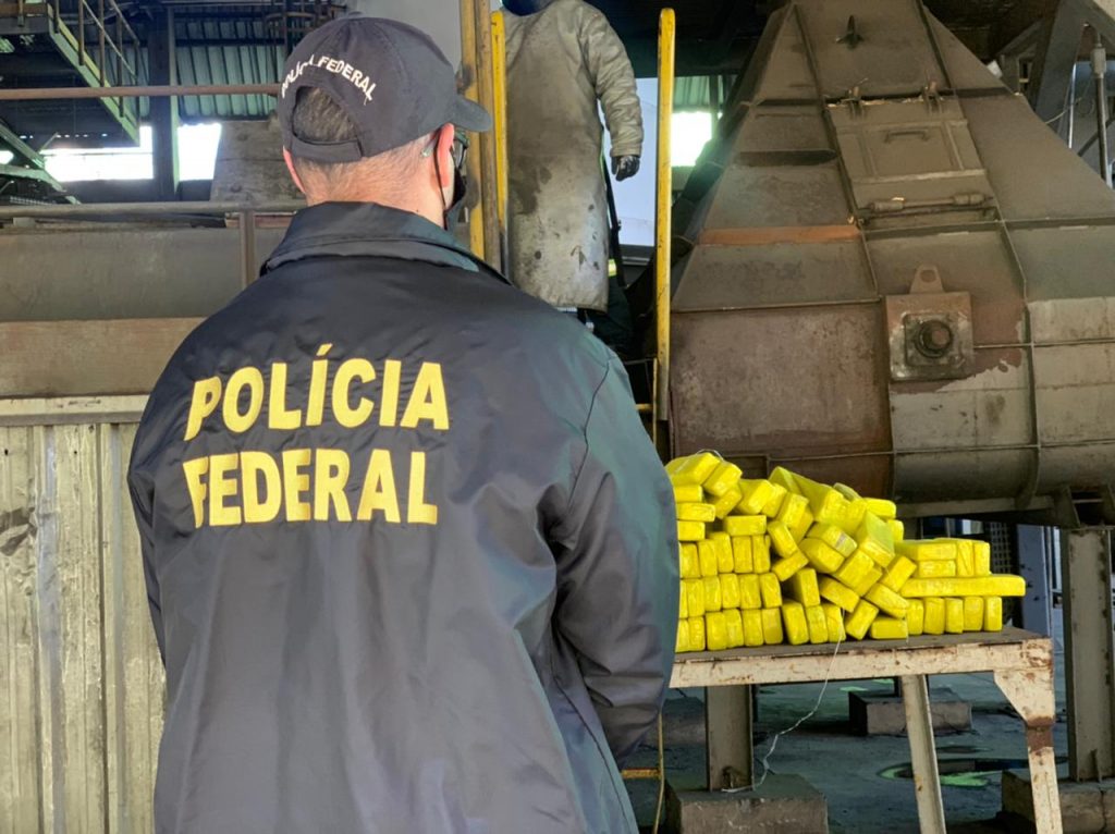 Polícia Federal incinera mais de quatro toneladas de drogas em Passo Fundo