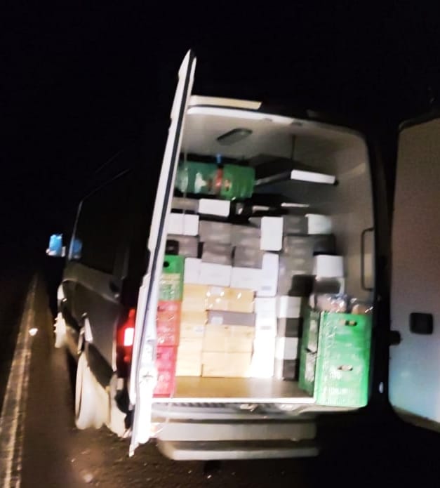 1º BRBM apreende mais de 2.500 garrafas de bebidas e outras mercadorias ilegais na Região