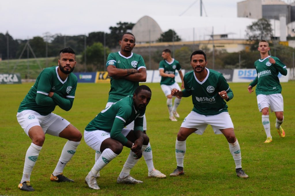 Sancionada lei que permite que clubes de futebol virem empresas