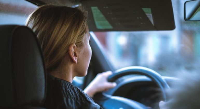 Sem Segredo pergunta: você acha que as mulheres são “barbeiras” no volante?