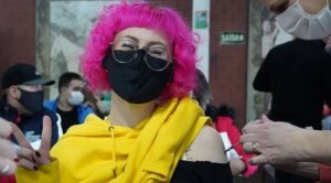 Pessoas com 25 anos ou mais serão vacinadas neste sábado
