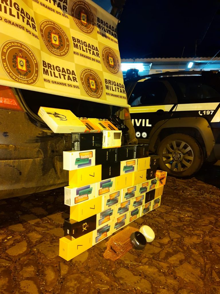 1º BRBM apreende mais de 2.500 garrafas de bebidas e outras mercadorias ilegais na Região