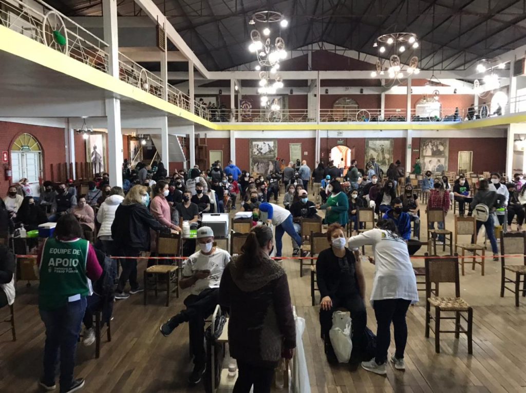 Passo Fundo conclui primeira etapa da vacinação e seguirá aplicando segundas doses