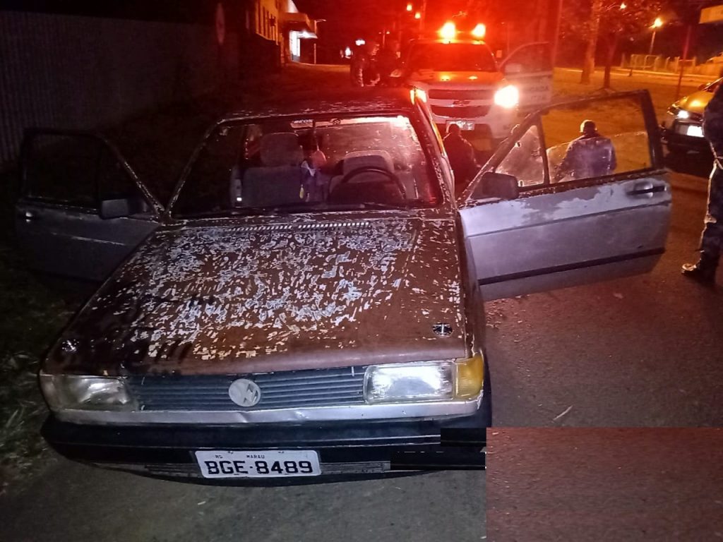 Indivíduos que vieram de Marau para arremessar no presídio de PF são presos pela BM
