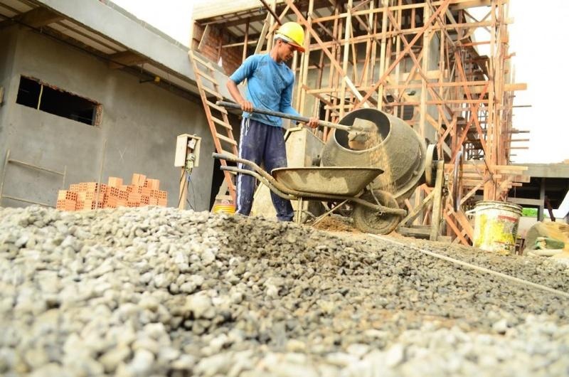 Custo médio da construção civil aumentou 17,35% nos últimos 12 meses, aponta Sinduscon