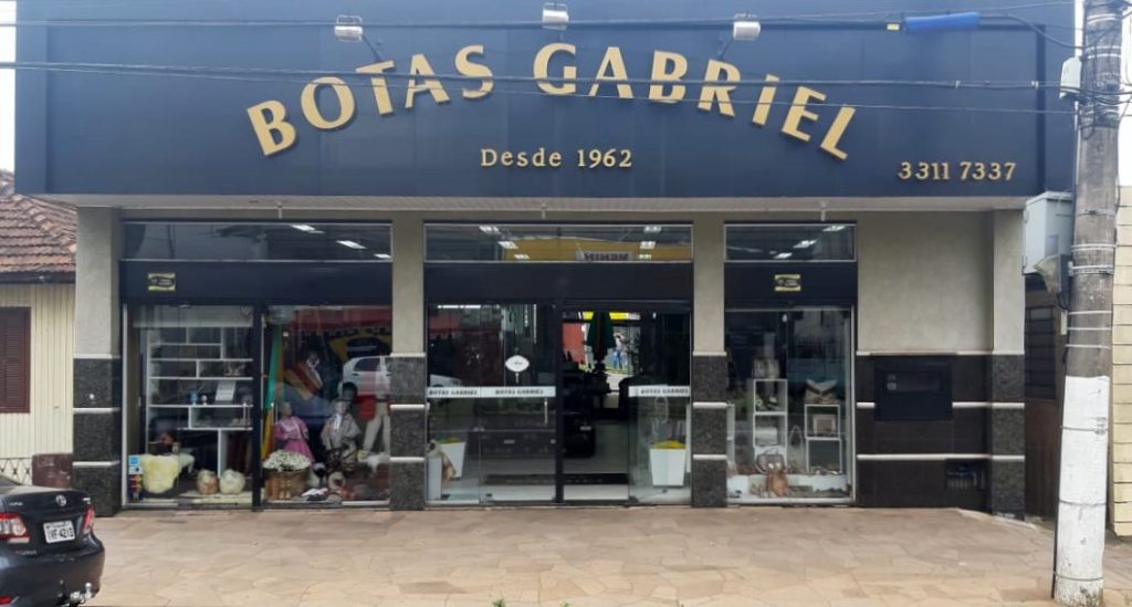 Pilchas para crianças são os itens mais procurados durante o mês de setembro, diz empresário