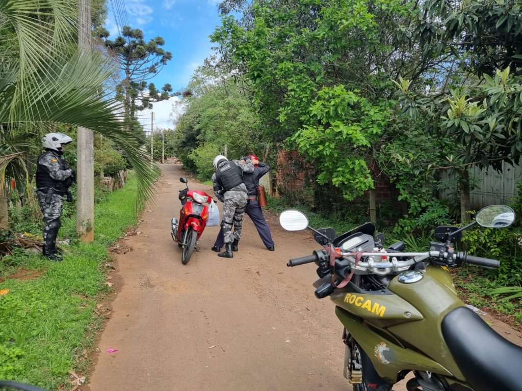 Com apoio aéreo 3°RPMon deflagra operação para coibir roubos a transporte coletivo