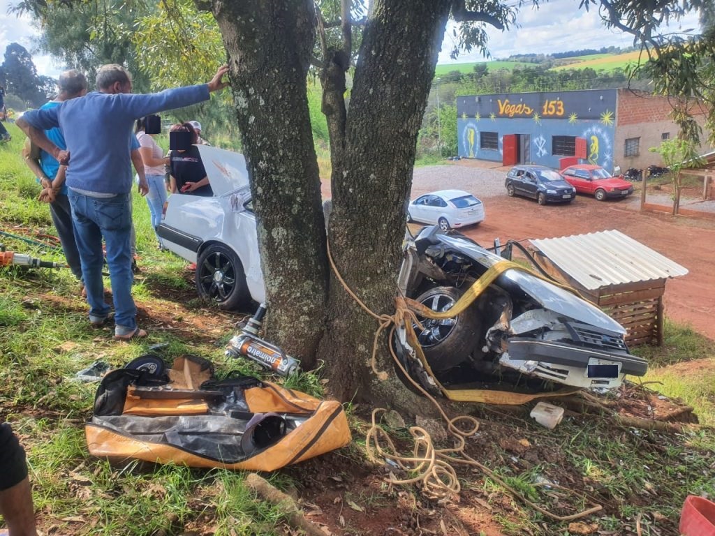 Após criticas nas redes sociais, motorista afirma que desnível do asfalto causou acidente