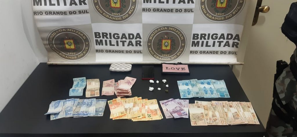 Casal é preso por tráfico de drogas na Operária
