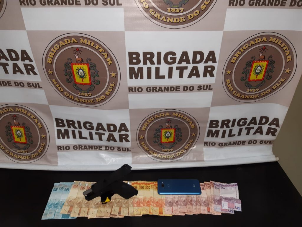 Força Tática prende em Passo Fundo dois assaltantes envolvidos no roubo a loja de Caça e Pesca de Erechim