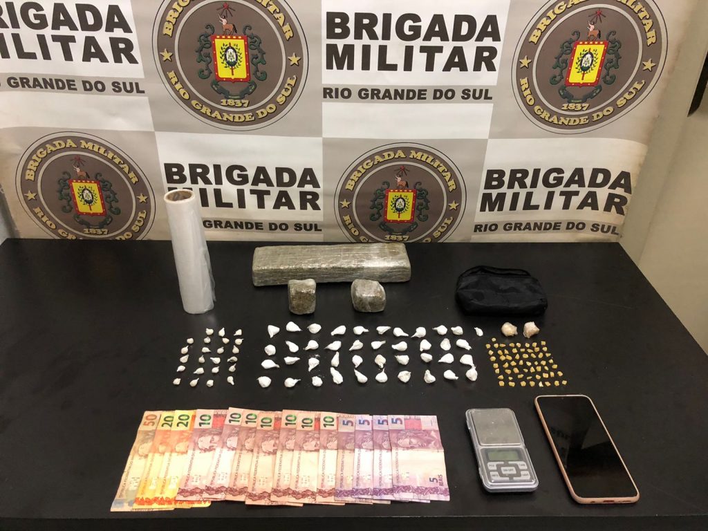 Mulher é presa traficando no bairro Santa Maria em PF