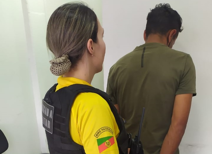 Bike Patrulha prende acusado de importunação sexual no Centro de Passo Fundo